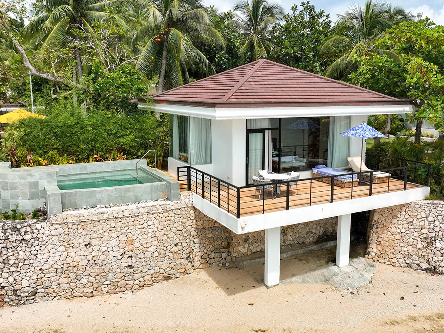LUXURY VILLA_Aerial - WEB 1_Thumbnail